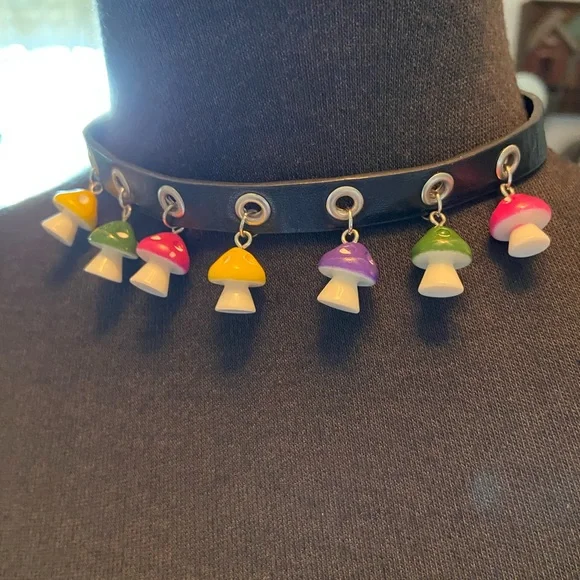 Mushroom Charm Eyelet Choker - Picture 2 of 6